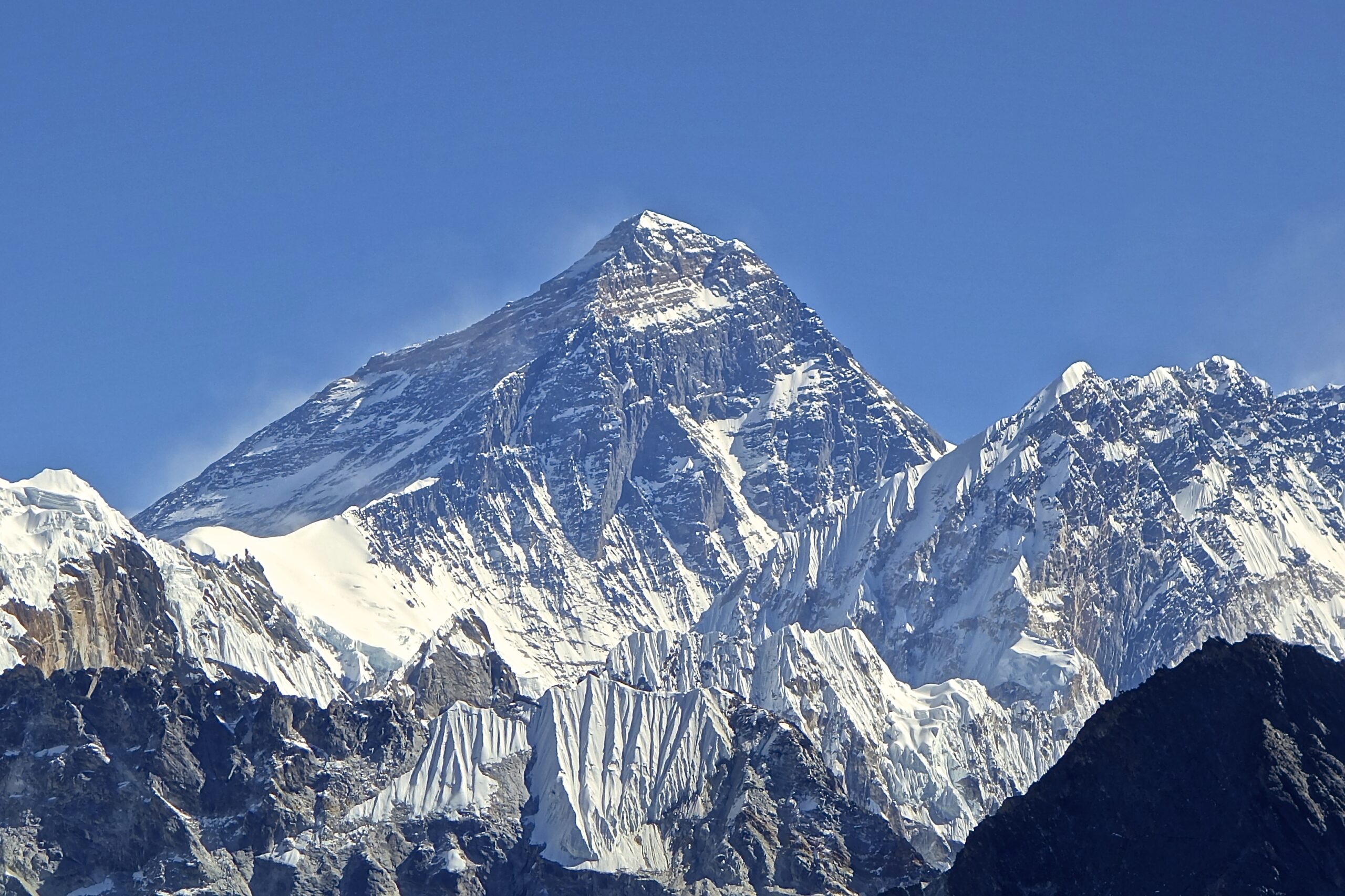 Mount everest Mountains in Nepal